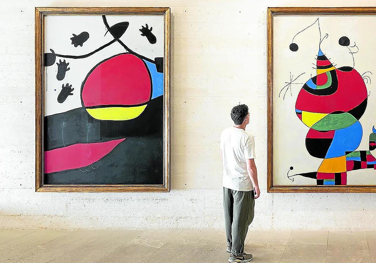 Dos pinturas del artista en la Fundación Miró