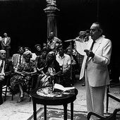 Luis Rosales, en un acto en la Fundación Rodríguez Acosta, en 1987.
