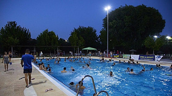 Muere un niño de tres años tras caer a una piscina en Córdoba
