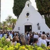 Familia y amigos dan el último adiós a Caritina Goyanes en Marbella.