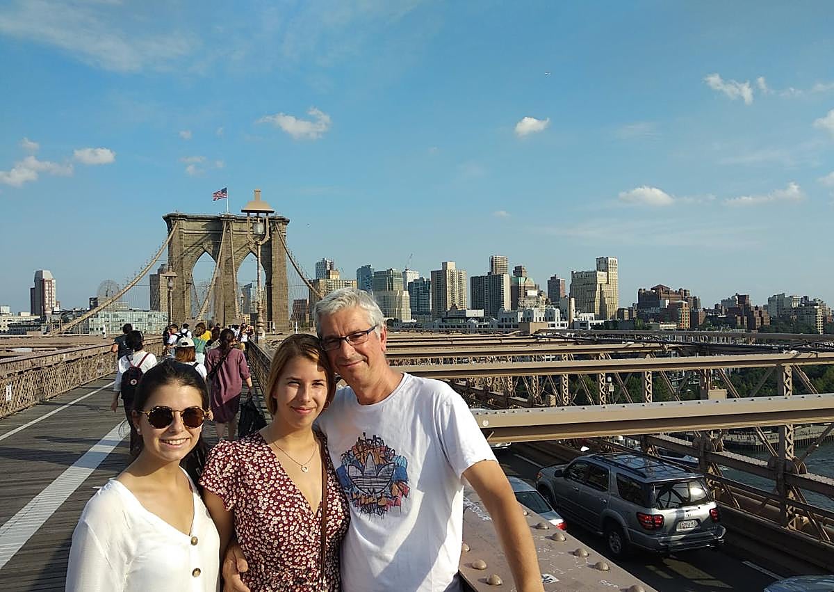 Imagen secundaria 1 - «Recibo notas preciosas de las familias que se alojan en mi casa»