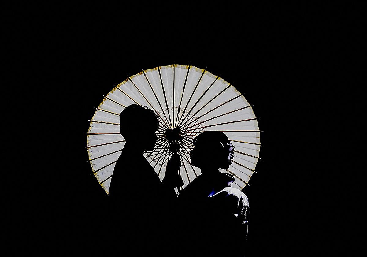 Cada vez los japoneses se casan menos.