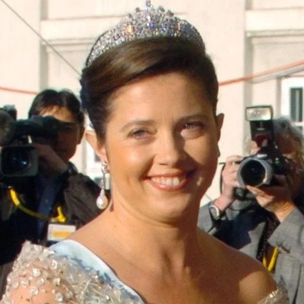 Las tres impresionantes tiaras de Alexia de Grecia: rubíes, esmeraldas y la joya más exótica