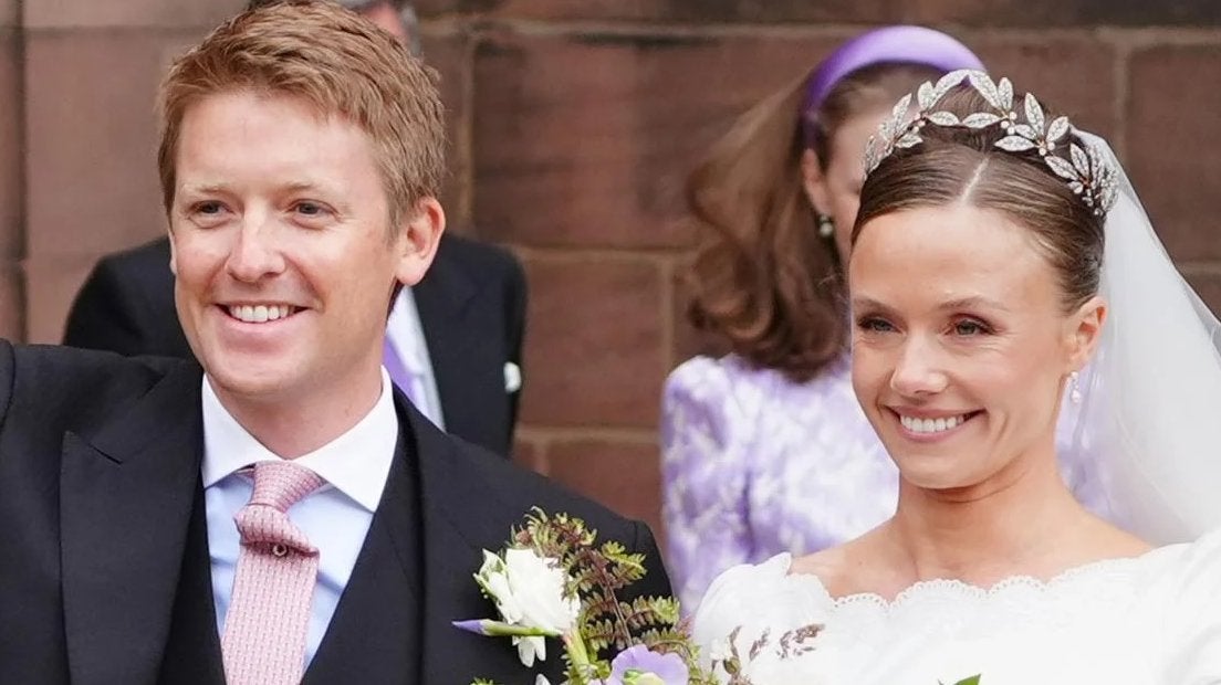 La espectacular tiara nupcial de Olivia Henson en su boda con el millonario duque de Westminster: de diamantes con tallos de plata y oro