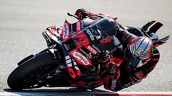 Pole por sorpresa de Marco Bezzecchi y caída de Marc Márquez
