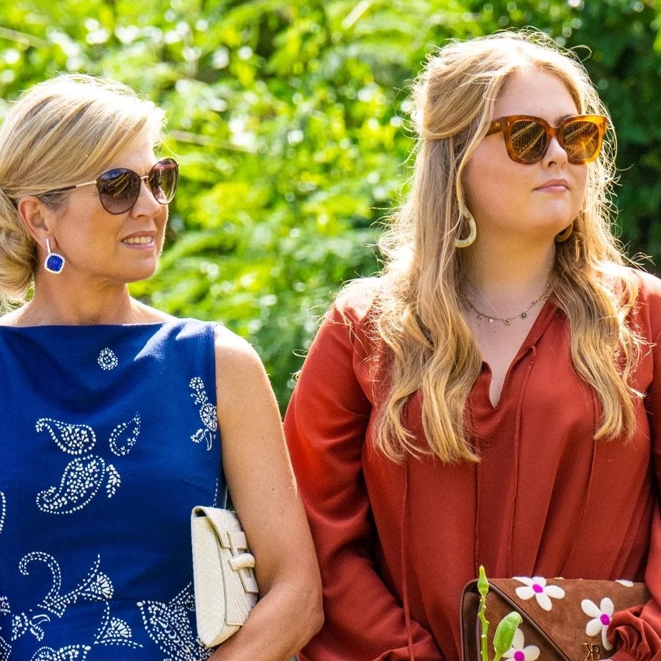 Los negocios oscuros de los Orange que le amargan el verano a Máxima de Holanda, al descubierto en una serie de televisión