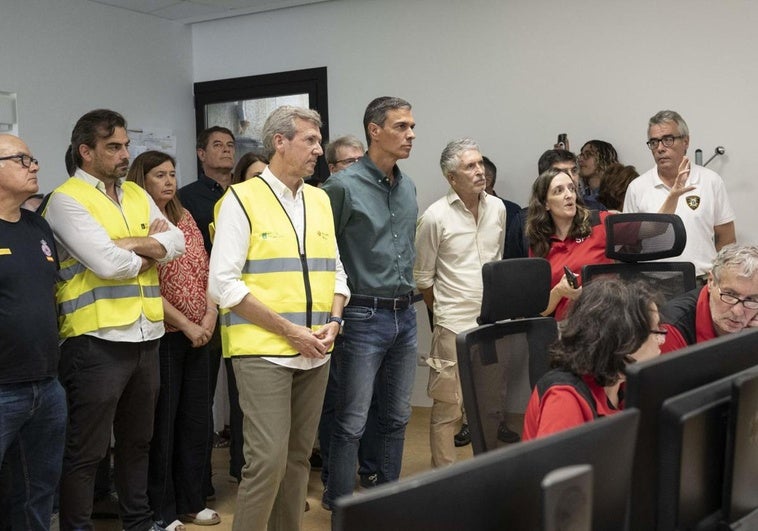 Golpe de calor en la comparecencia de Sánchez desde Galicia en el día más caluroso del verano