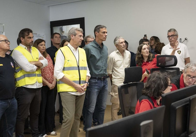 Sánchez plantea un pacto de Estado por el clima con la ola de incendios por extinguir