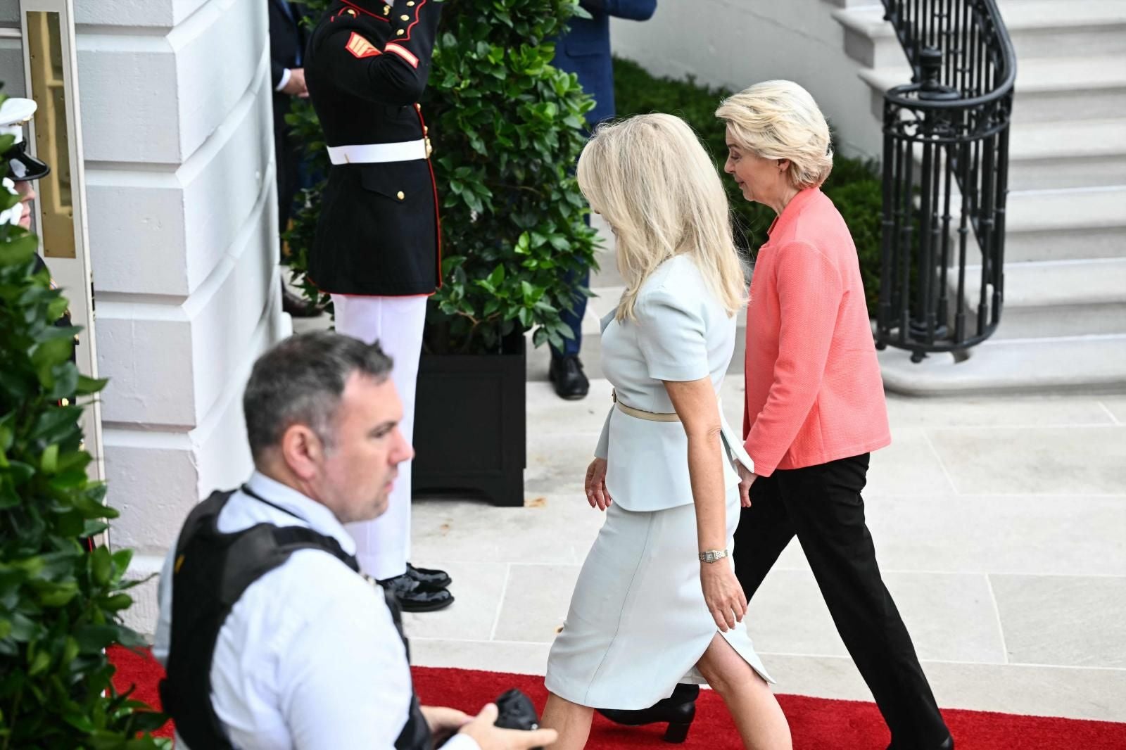 El encuentro entre Zelenski, Trump y líderes europeos en imágenes