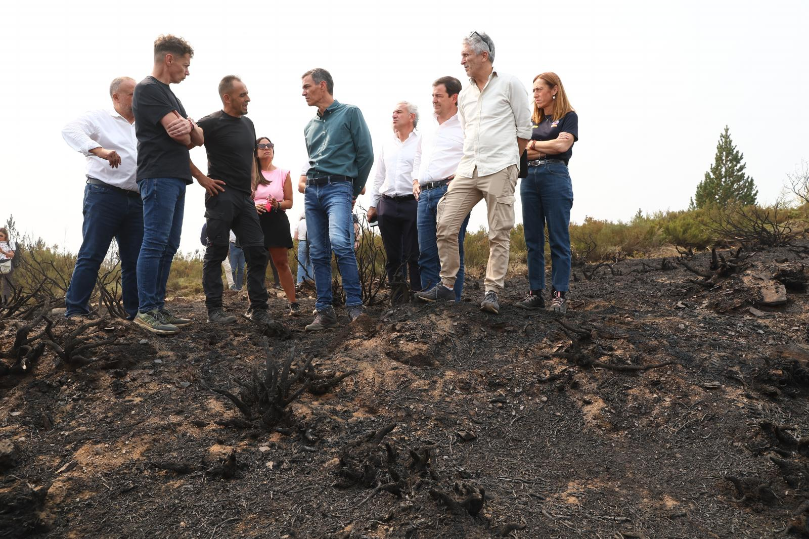 Sánchez, Mañueco y Marlaska en su visita a la zona afectada por los incendios