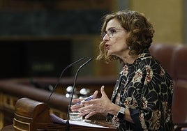 La vicepresidenta primera y ministra de Hacienda, María Jesús Montero.