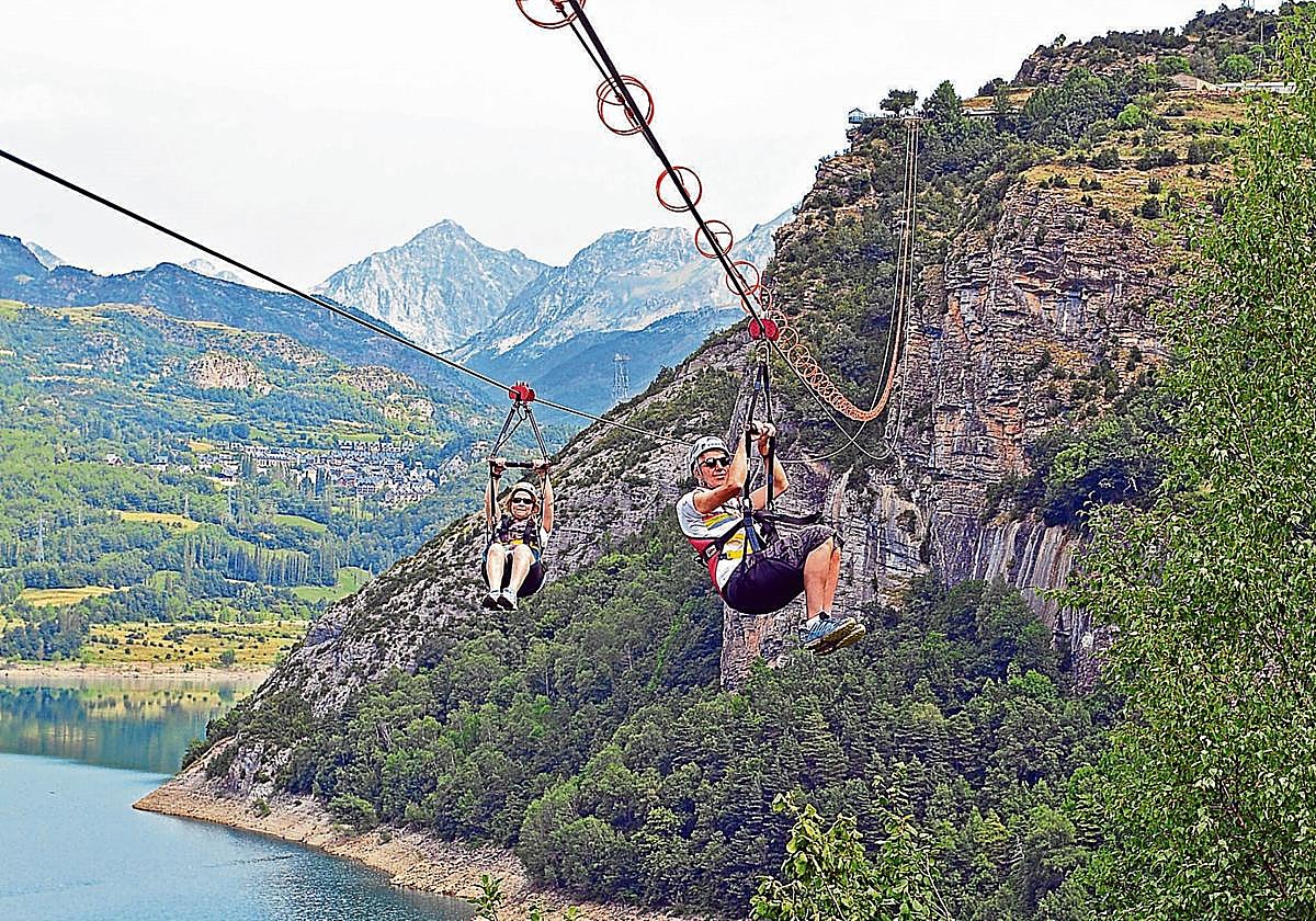 Detenido el gerente de un parque de tirolinas en Francia por negar la entrada a 150 jóvenes israelíes