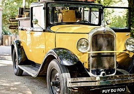 Imagen de un coche de Puy Du Fou.