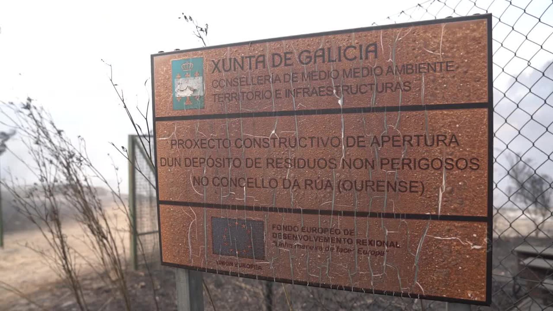 El vertedero que nadie apaga