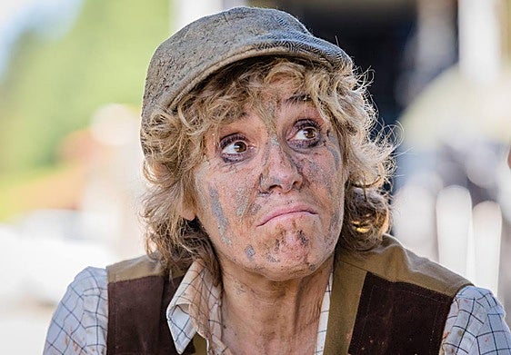 Anabel Alonso durante el rodaje de 'Campamento Garra de Oso'.