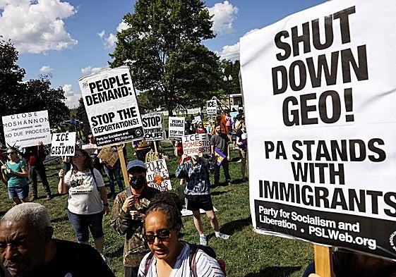 Una manifestación en contra de las deportaciones de migrantes en Philipsburg (Pensilvania).