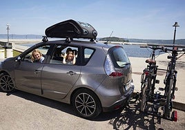 Transportar equipaje extra en el coche