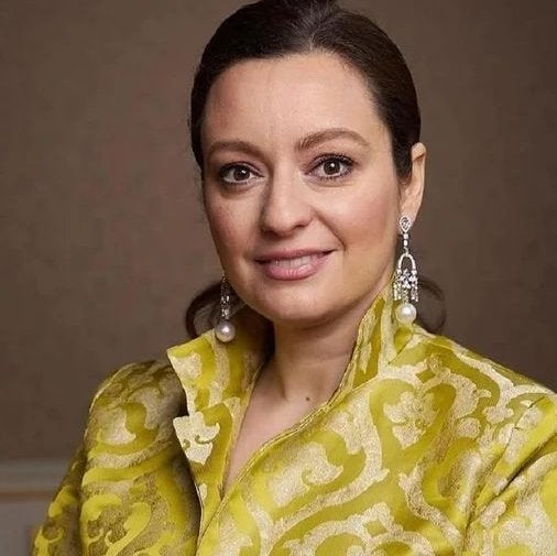 Victoria Romanovna, tras sus vacaciones con Emanuel Filiberto de Saboya: «Cuando Adriana Abascal entra en una habitación la ilumina con su presencia»