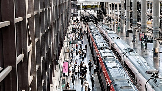 Una caída de los servidores informáticos de Adif paraliza la alta velocidad en Madrid