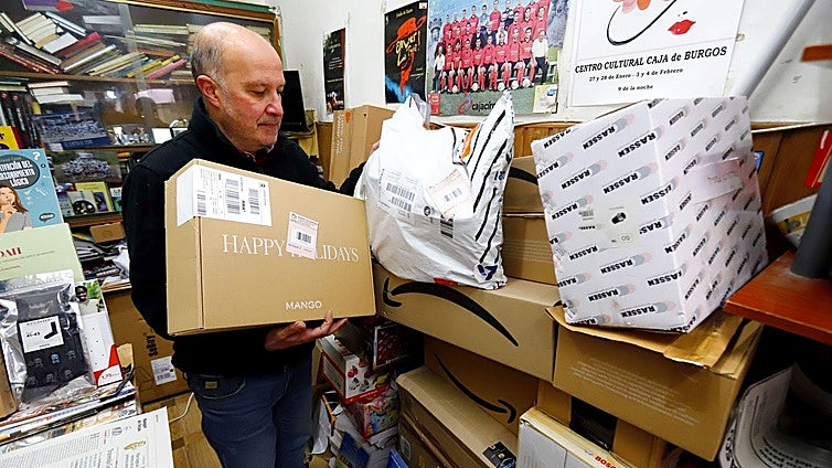 El 'clic' que salva el comercio de barrio