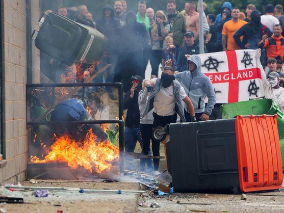 Un grupo de radicales intentó quemar un establecimiento hotelero en agosto de 2024.