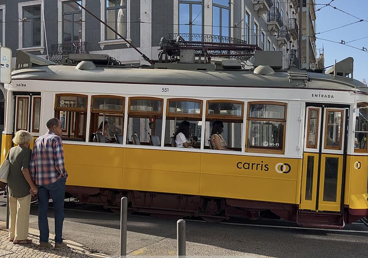 El turístico tranvía de Lisboa es una de las principales atracciones turísticas de la capital lusa.