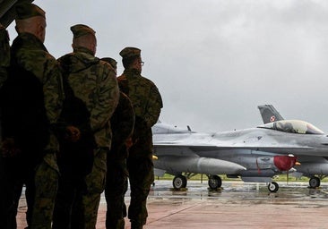 «Esto no han sido ejercicios; ustedes, los pilotos, son hoy héroes», ensalza Tusk