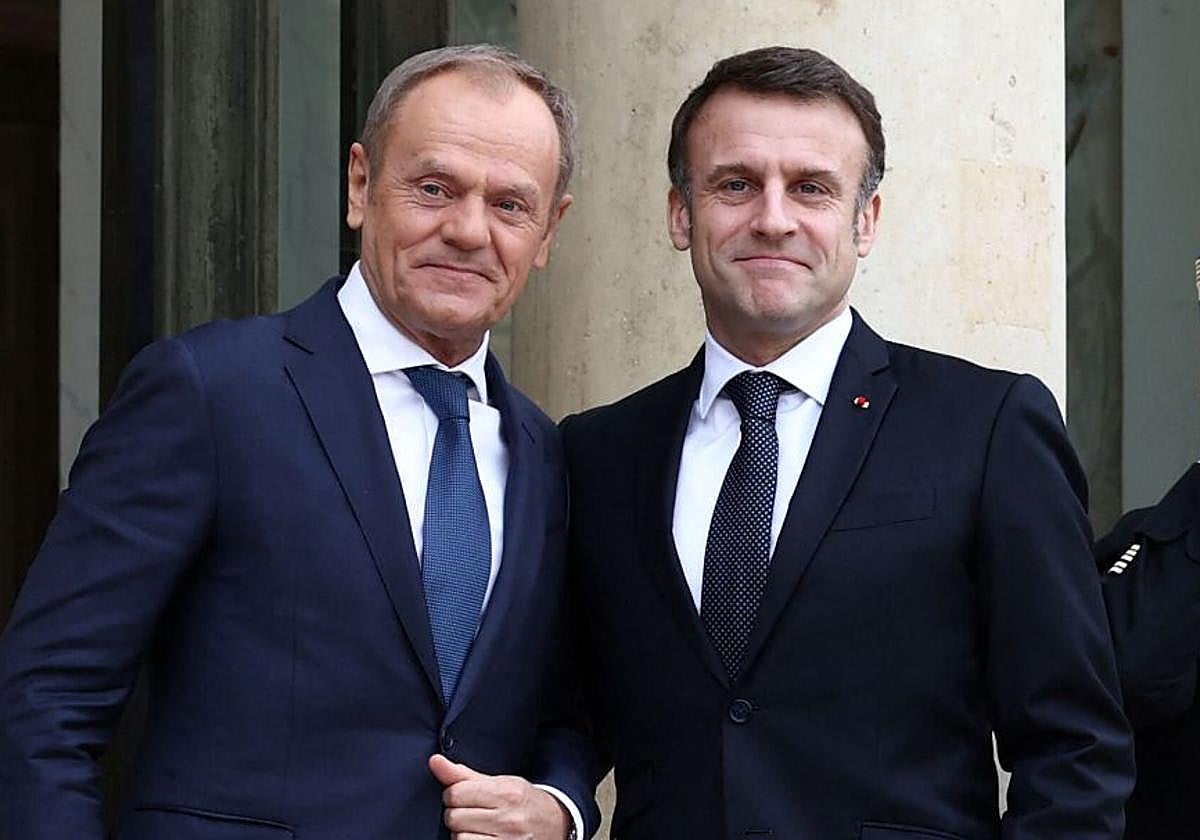 Donald Tusk y Emmanuel Macron en un encuentro en París el año pasado.