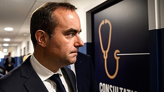 El nuevo primer ministro francés retira la propuesta de anular dos días festivos del calendario laboral