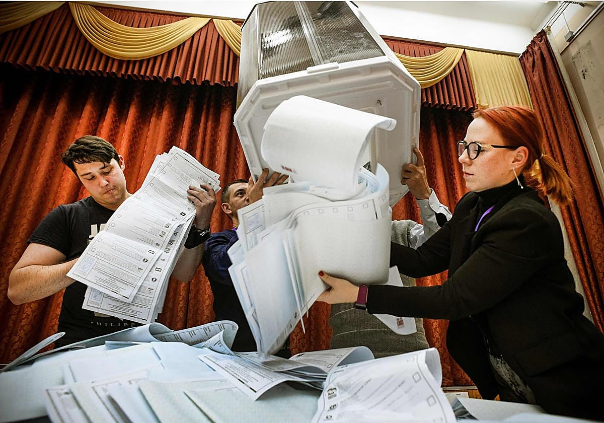 El partido de Putin retiene el poder en las elecciones regionales rusas