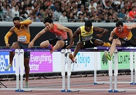 Quique Llopis, en la última valla.