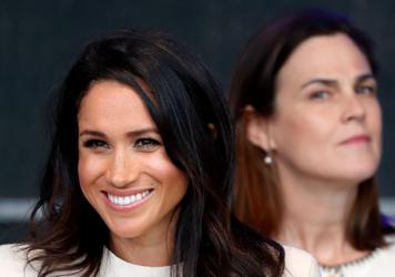 Los 'royals' vistos por el servicio: de las rabietas del rey Carlos a los caprichos de Meghan