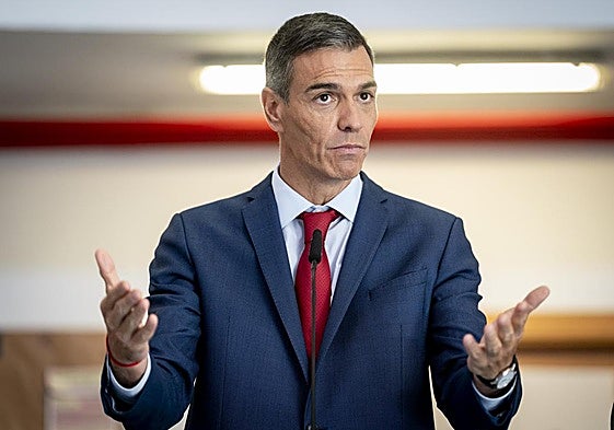 El presidente del Gobierno, Pedro Sánchez, en su visita a la escuela infantil Casa de Niños de Getafe.