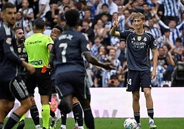 Huijsen, tras ver la roja el pasado sábado en Anoeta.