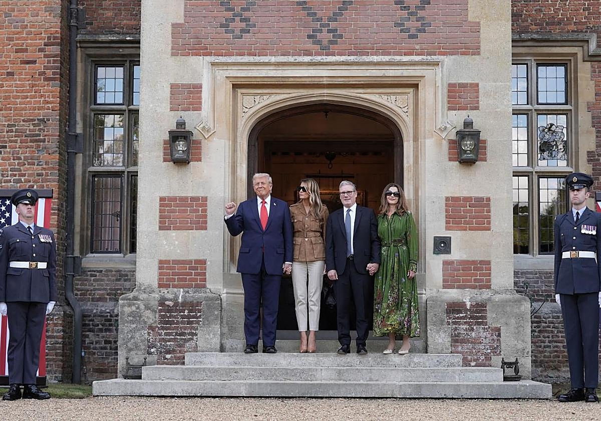 Keir Starmer y su esposa, Victoria, recibieron al matrimonio Trump en la residencia de Chequers.