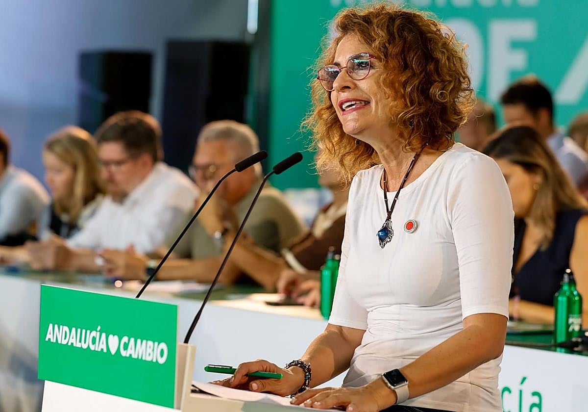 La vicepresidenta primera, María Jesús Montero, durante un acto del PSOE andaluz este sábado en Huelva.