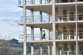 Trabajadores en una obra.