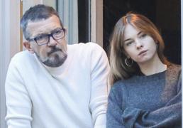 La despedida de soltera de Stella del Carmen: vestida de novia, sin Banderas pero con su madre, Melanie Griffith