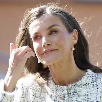 Letizia repite su chaqueta de Massimo Dutti más bonita: el truco para estilizar un look de otoño
