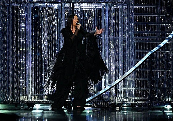 La cantante Yuval Raphael, representante de Israel, en la final de Eurovisión.