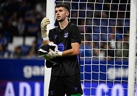Joan García, antes del duelo entre el Oviedo y el Barça.