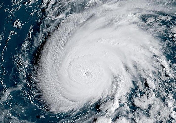 Así tocará tierra en la Península el huracán 'Gabrielle'