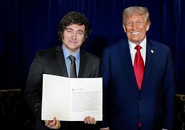 Milei mantiene su primera reunión oficial con Trump y le agradece su respaldo electoral.