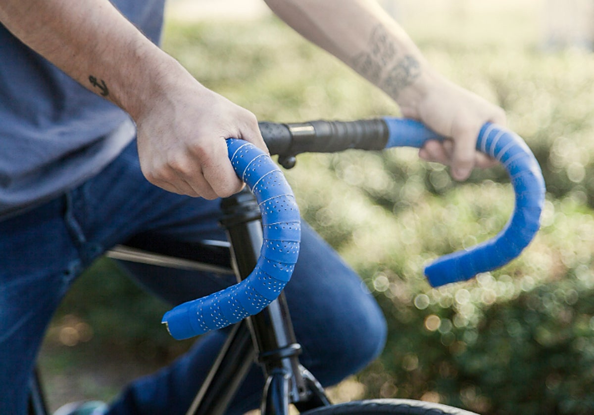 Esta es la cinta antideslizante para manillar que necesitas para un agarre eficaz en tu bici