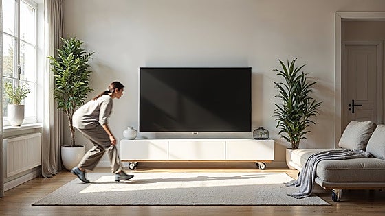 Con estos muebles de TV con ruedas para el hogar podrás ver la tele donde quieras