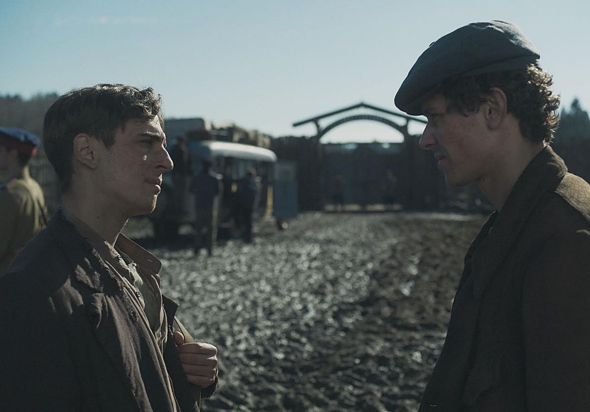 Imagen principal - Tres fotogramas de la película.