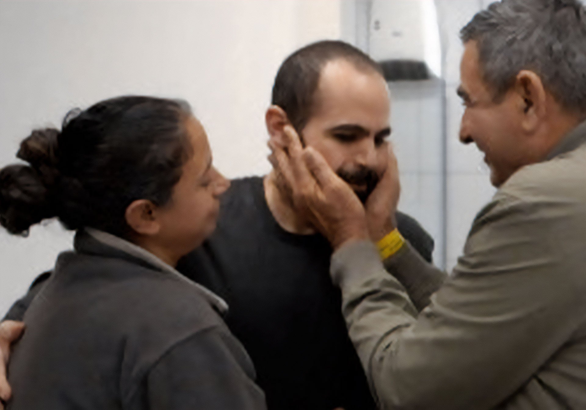 Yarden Bibas tras ser liberado, supo que su mujer y sus dos hijos habían muerto