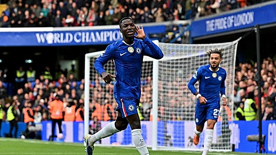 El Chelsea firma un triunfo agónico ante un Liverpool que no da con la tecla