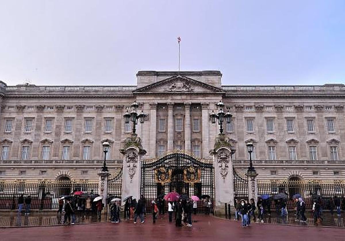 Buckingham Palace to Open Its Doors for Charity This Christmas