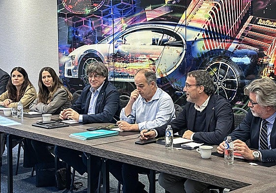 Junts preside en Bruselas una reunión de la dirección de Junts.